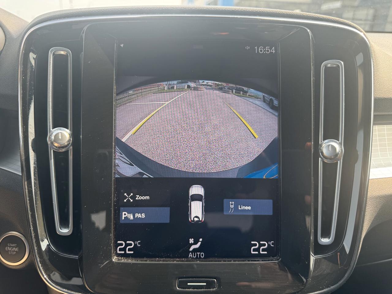 Volvo XC40 D4 AWD Momentum Pro 2.0 TDCi 190CV S&S