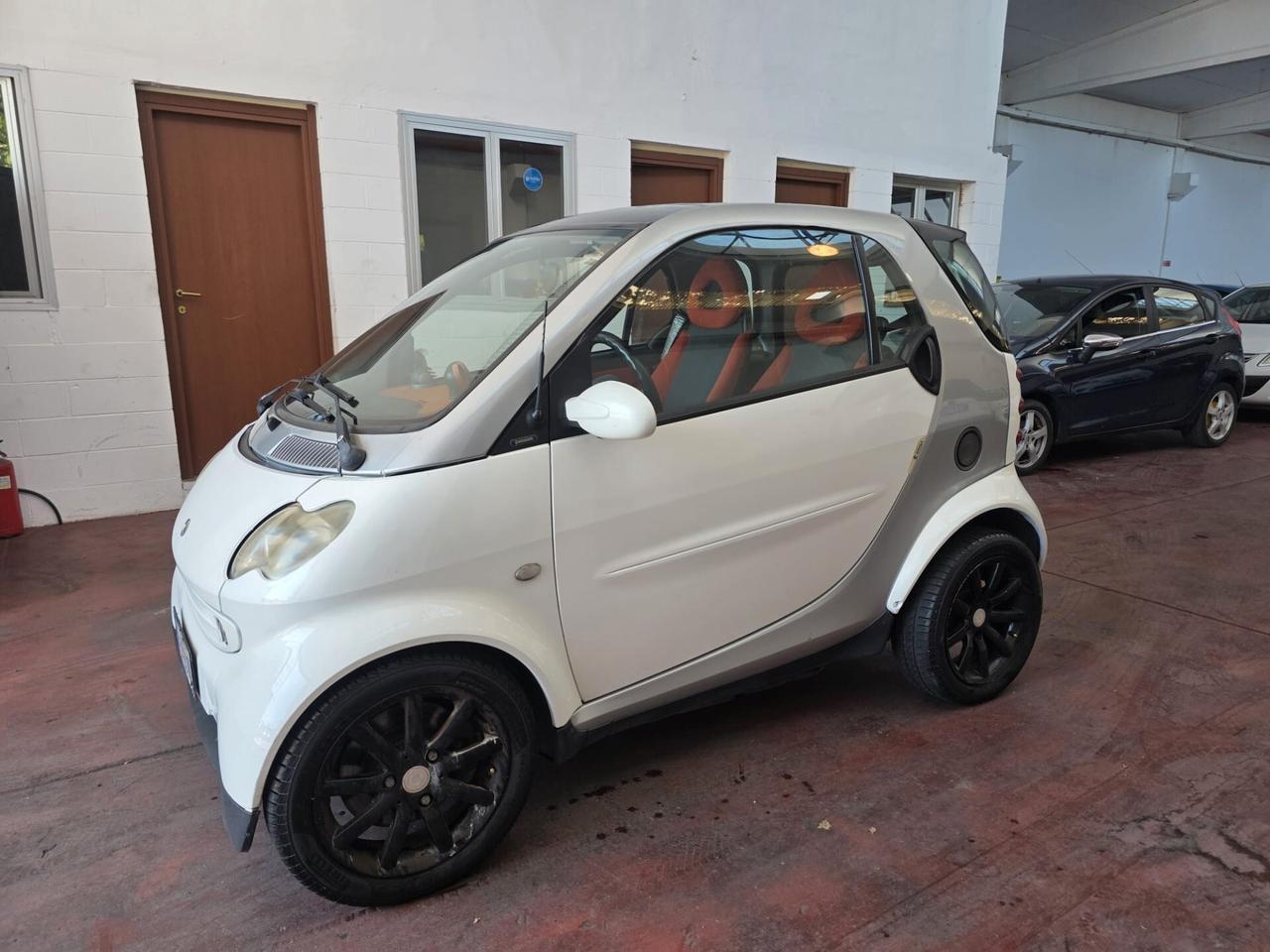 Smart ForTwo 700 coupé pure (45 kW) 73.000 KM