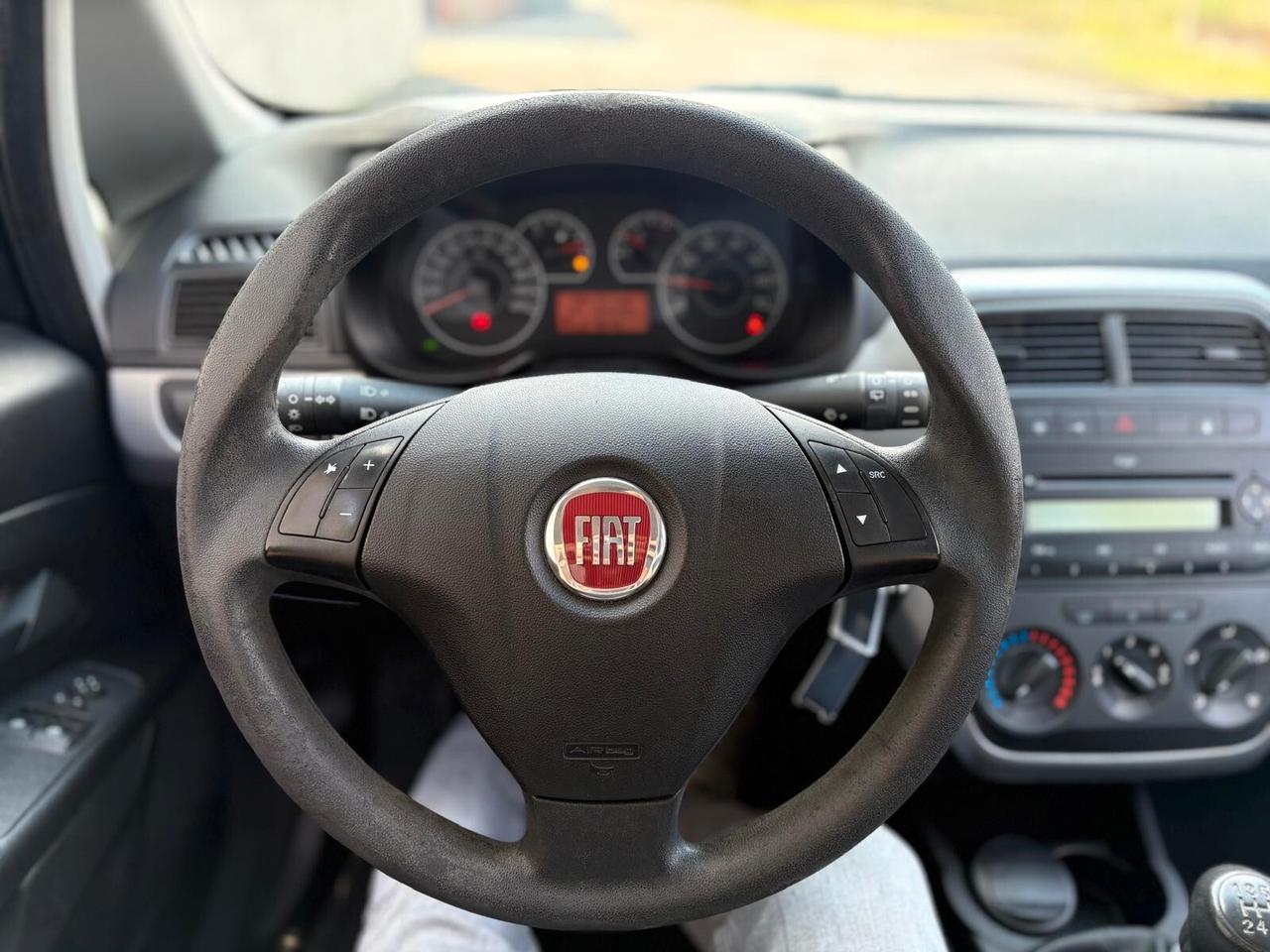 Fiat Punto 1.4 BENZ/METANO 77CV NEOPATENTATI