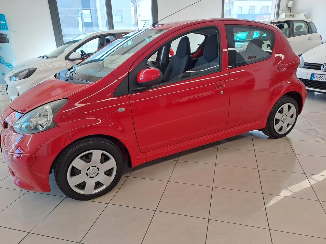 Toyota Aygo 1.0 12V VVT-i 5 porte