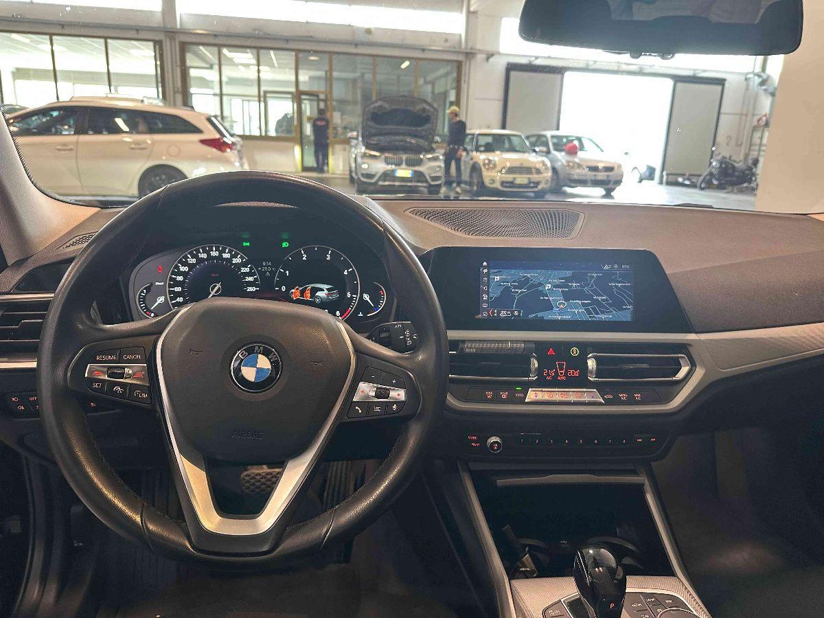 BMW 320d Touring Business Advantage aut. - UNICO-PROPRIETARIO -TAGLIANDI BMW