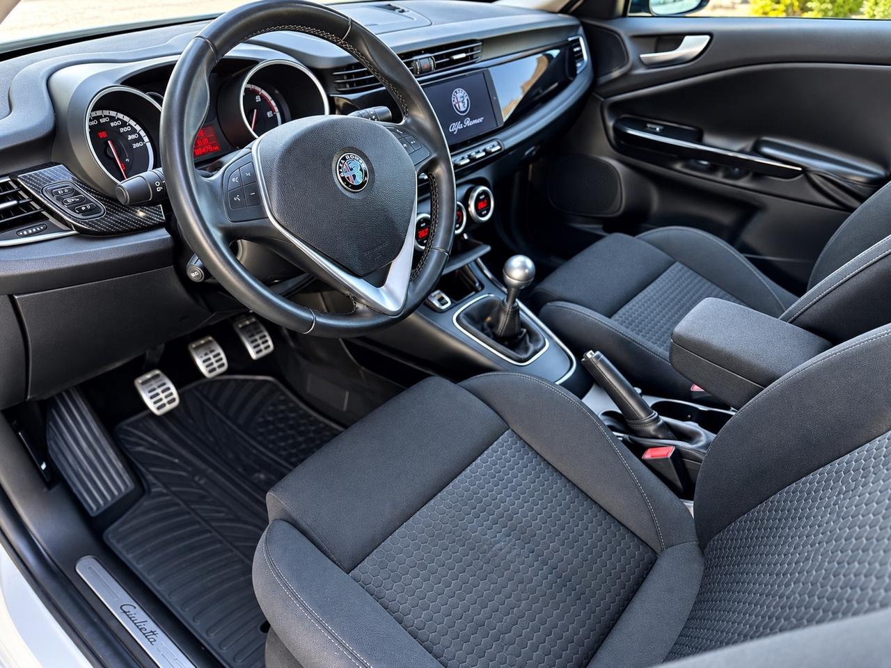 Alfa Romeo Giulietta1.6 105 CV Distinctive DISTRIBUZIONE ESEGUITA