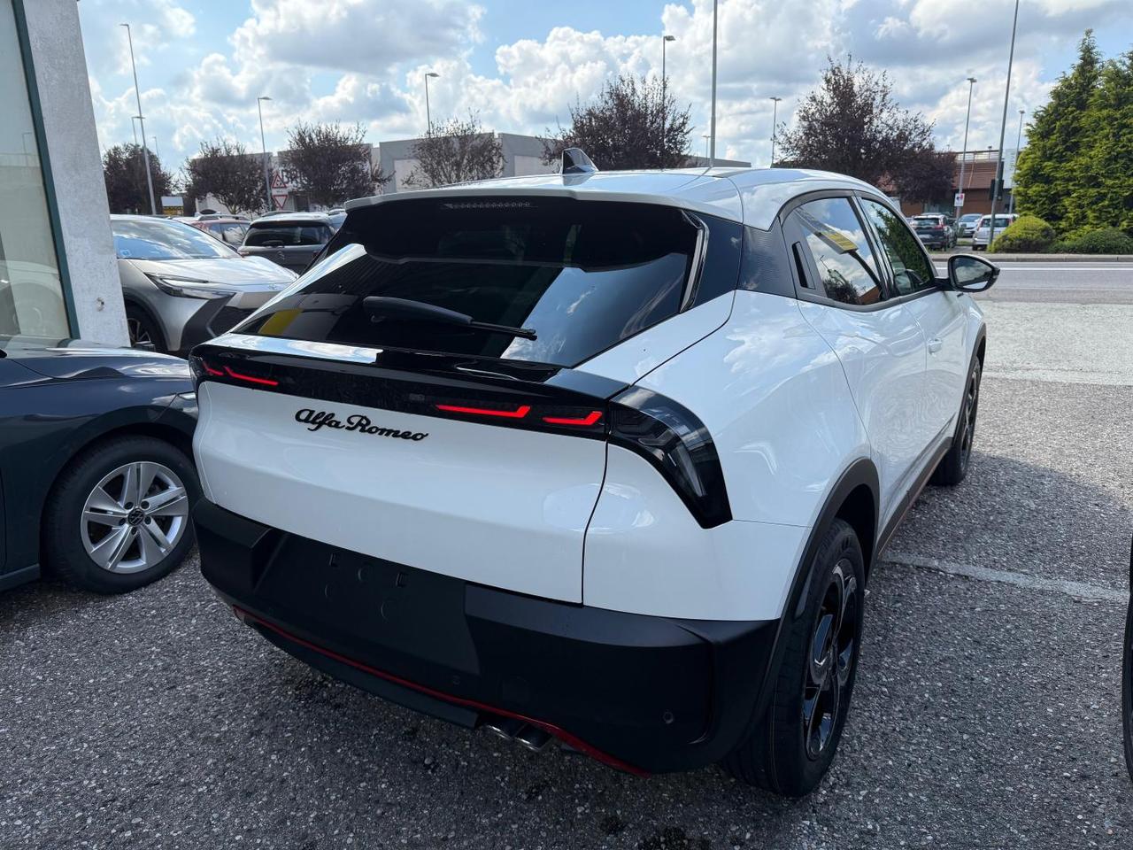 Alfa Romeo Junior 1.2 ibrida Speciale 145cv edct6
