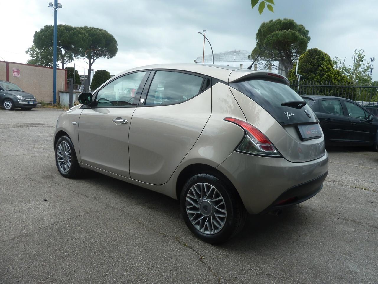 Lancia Ypsilon 1.2 69 CV 5p. GPL OK Neopatentati