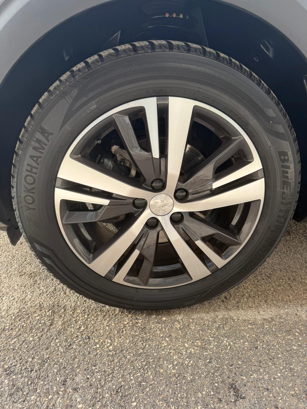 Peugeot 3008 HDi 130 S&S EAT8 Allure Pack...