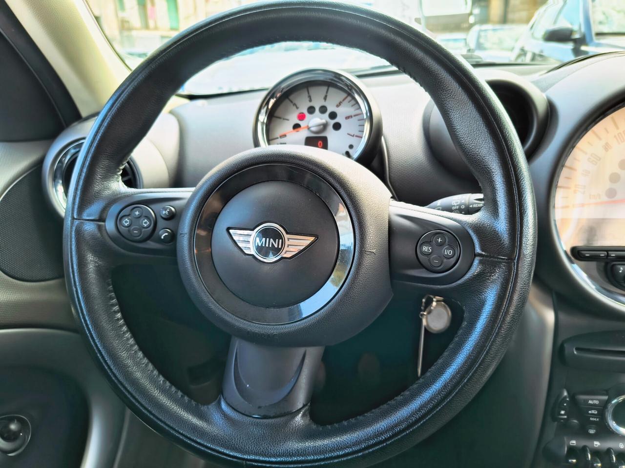 MINI COOPER COUNTRYMAN SOLO 68.000 KM 1.6 DIESEL