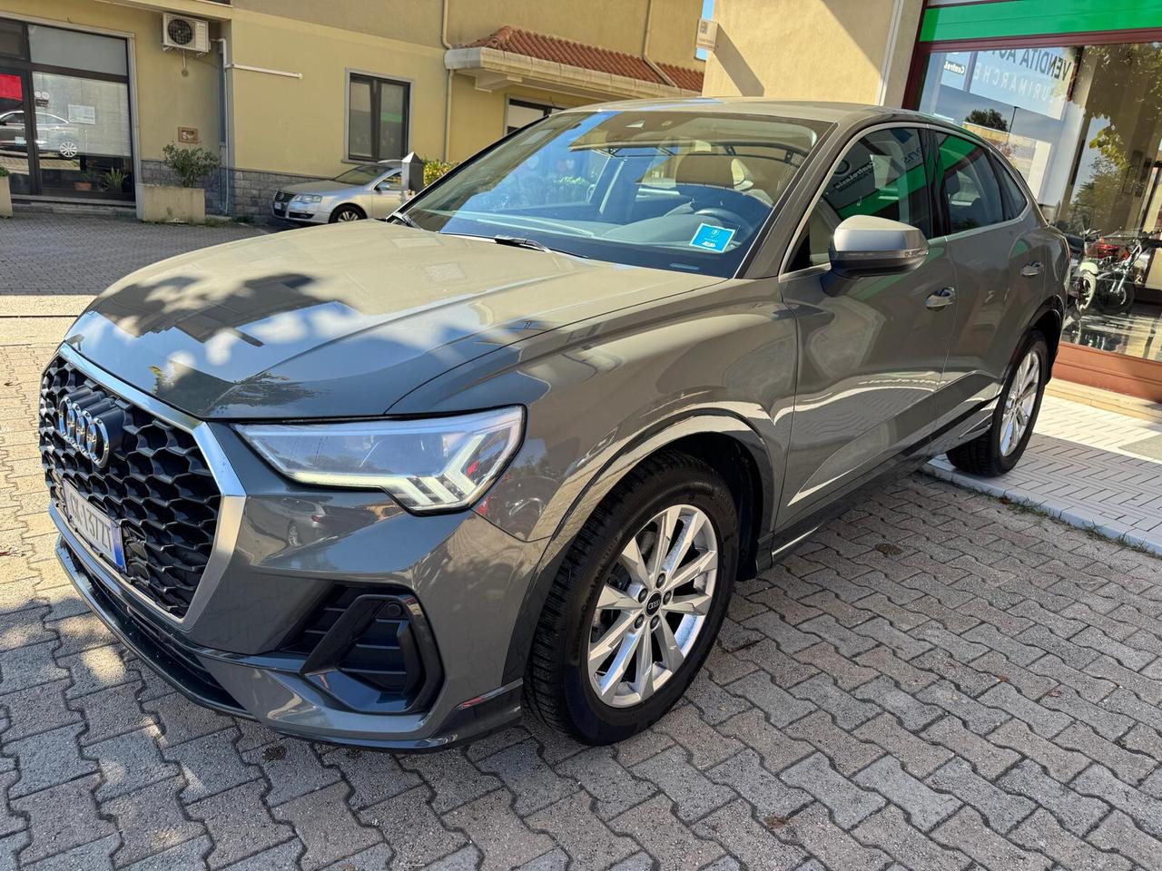 Audi Q3 SPB 35 TFSI S tronic Business Plus