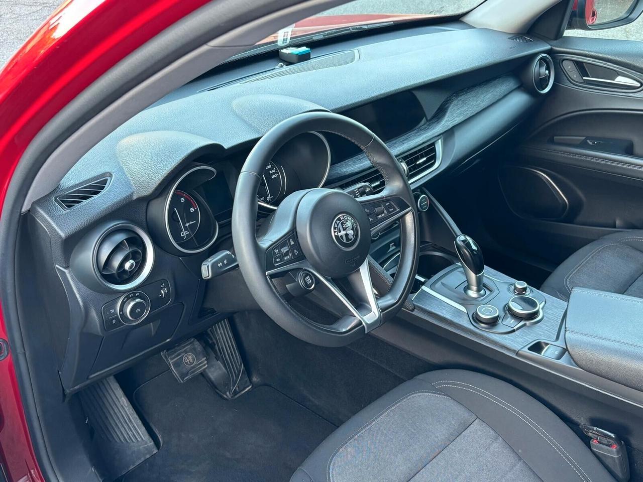 Alfa Romeo Stelvio 2.2 Turbodiesel 160 CV AT8 RWD Business