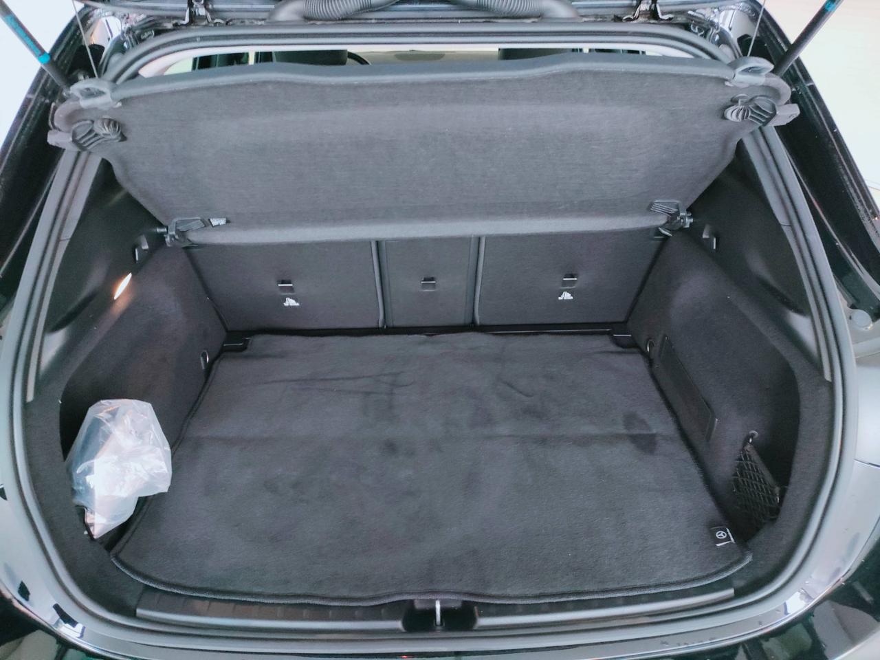 Mercedes-Benz GLA-H247 2020 - GLA 180 d Business auto