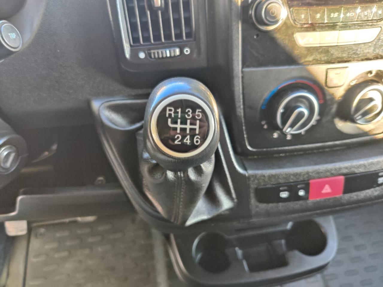 Peugeot Boxer 335 2.2 BlueHDi 140 S&S PLM-TM Furgone