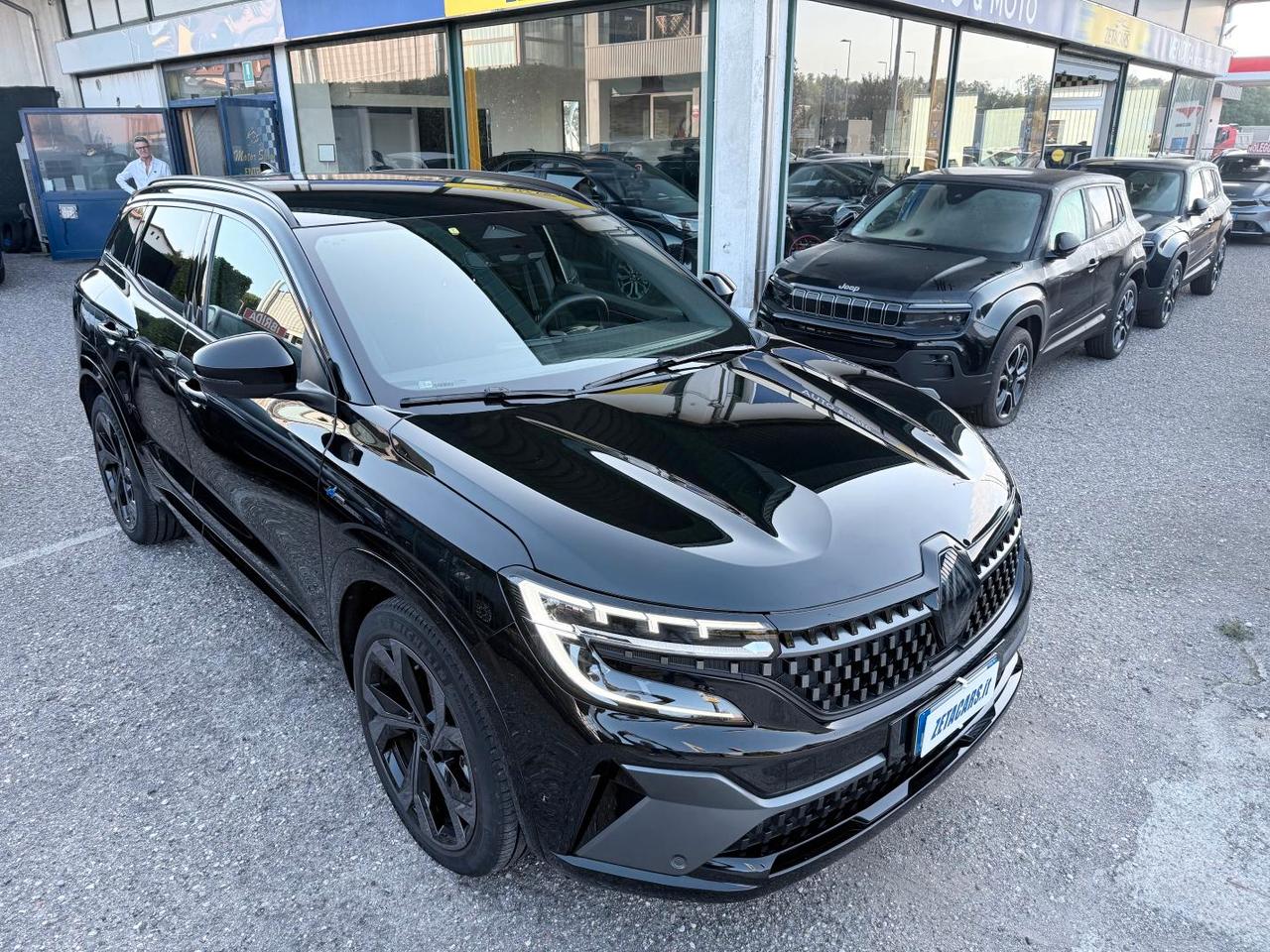 Renault Austral 1.2 E-Tech full hybrid Iconic Esprit Alpine 200cv auto