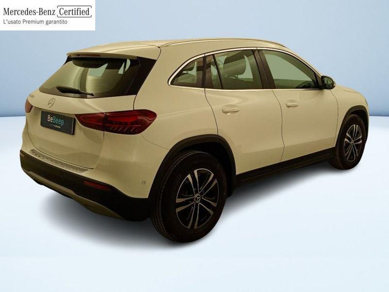 Mercedes-Benz GLA 180 D ADVANCED AUTO