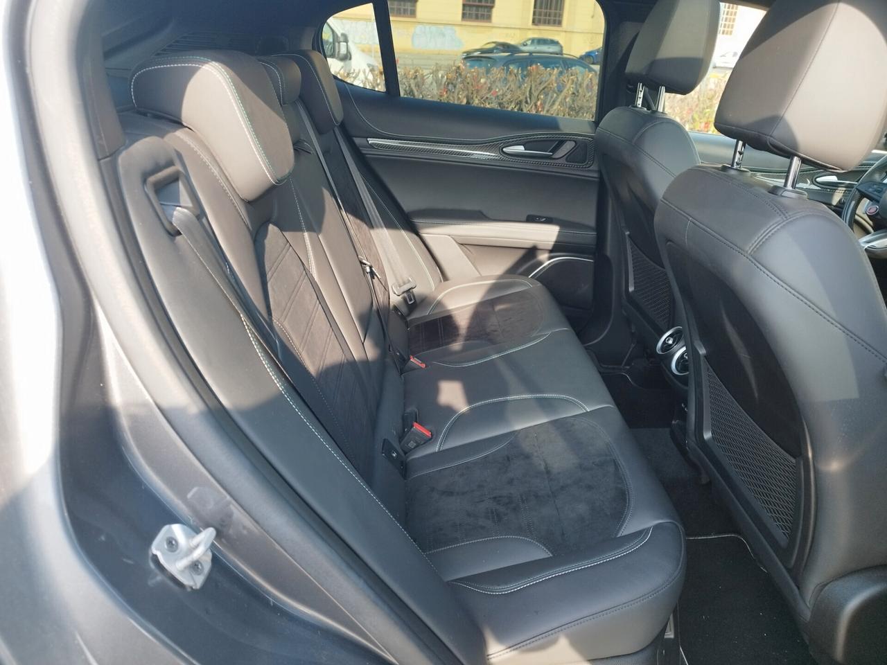 Alfa Romeo Stelvio 2.9 Bi-Turbo V6 510 CV AT8 Quadrifoglio