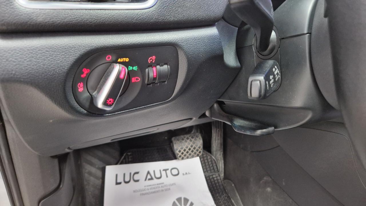 Audi Q3 2.0 TDI 150 CV quattro S tronic Sport