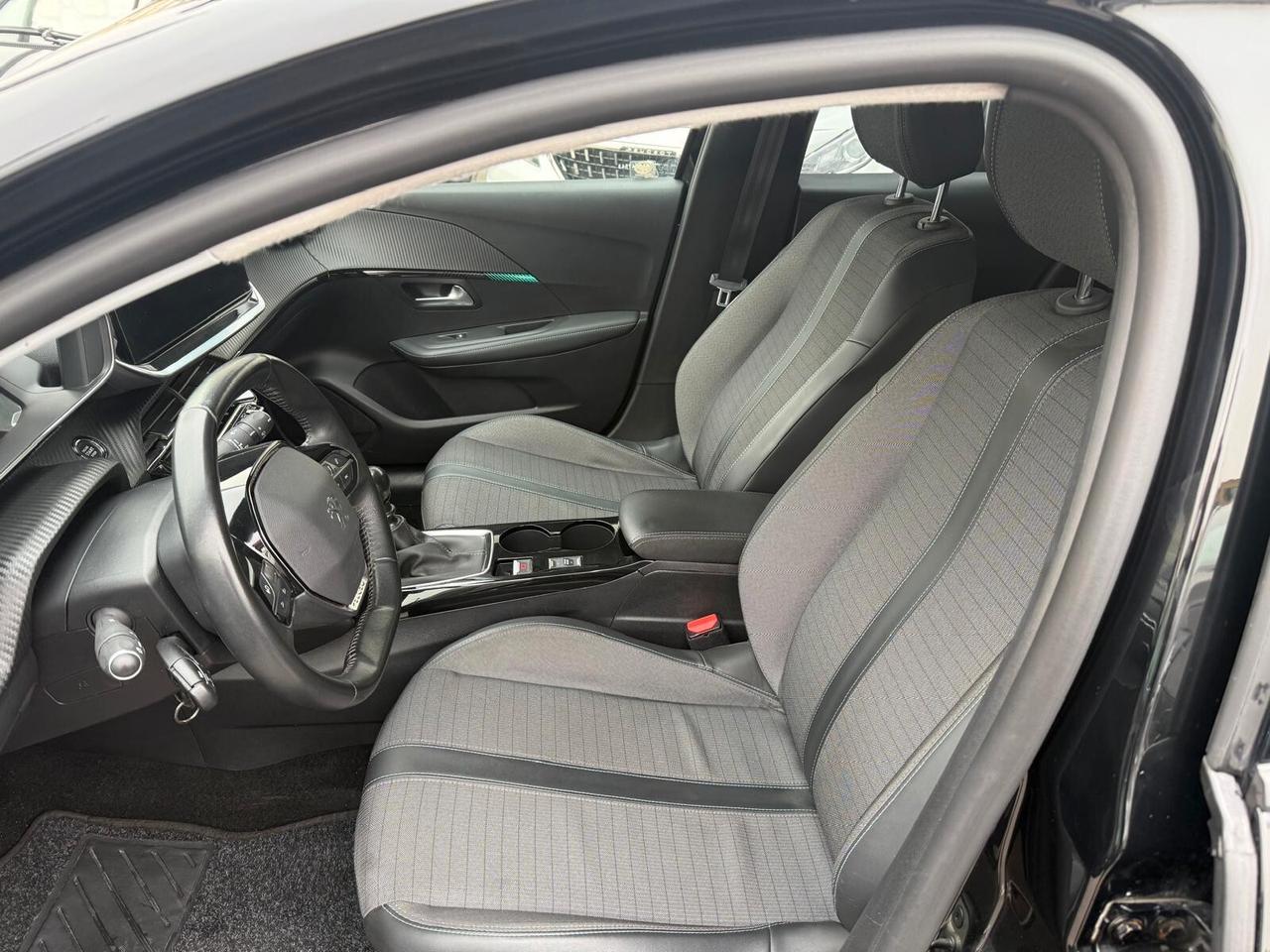 Peugeot 208 PureTech 100 Stop&Start 5 porte Allure