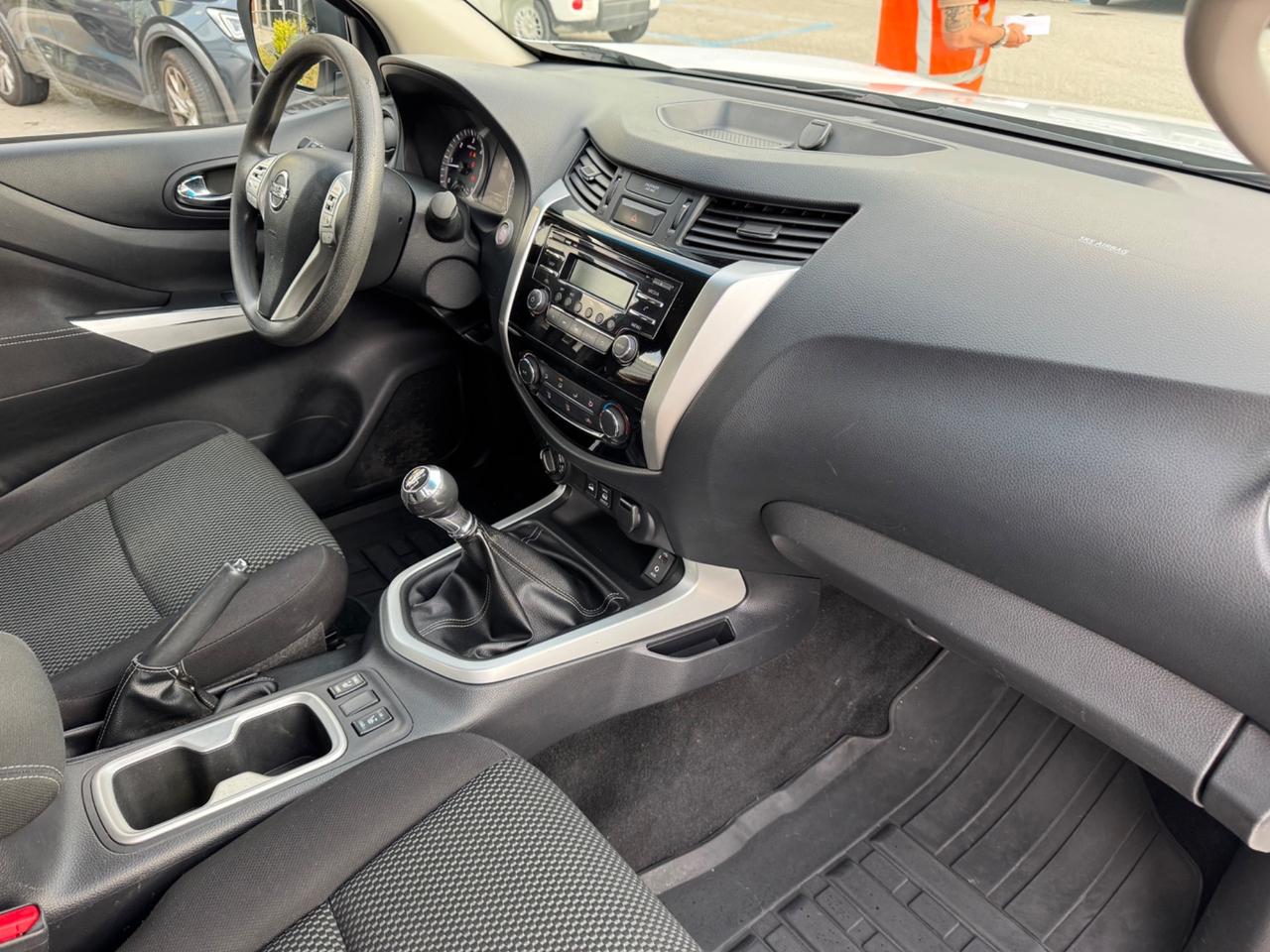 Nissan Navara 2.3 dCi 4WD King Cab N-Connecta, FULL