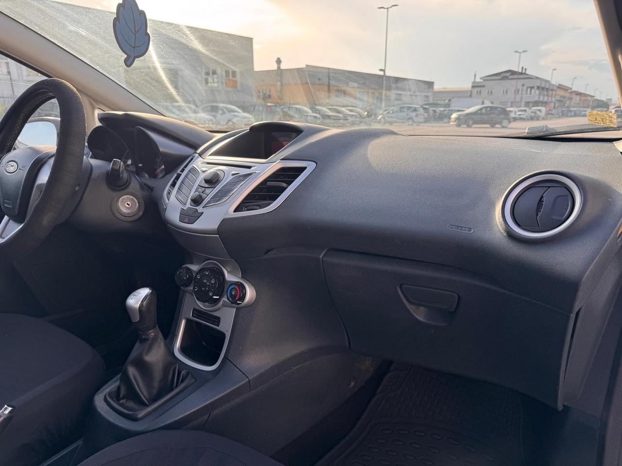 Ford Fiesta 1.4 TDCi Business GARANZIA 12 m