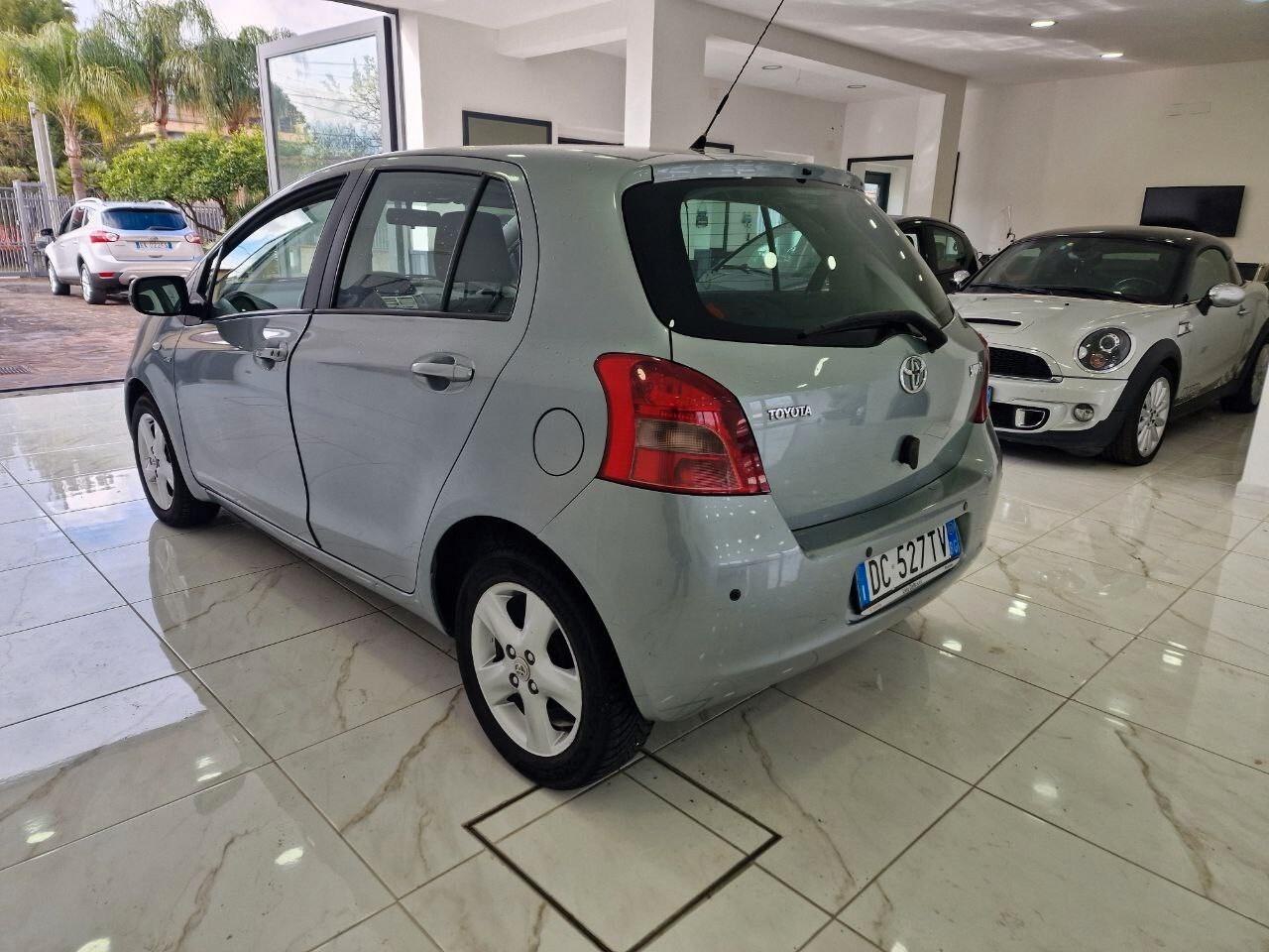 Toyota Yaris 1.4 D-4D 5 porte Cambio Automatico