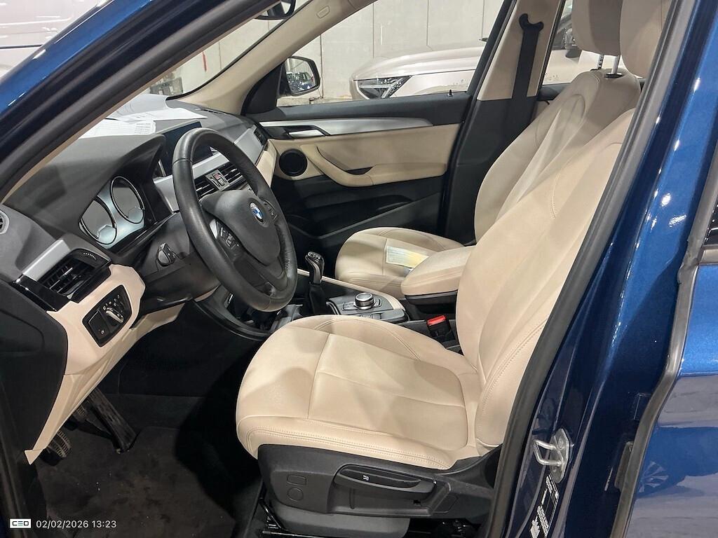 BMW X1 16D 115CV 6M. S-DRIVE BUSINESS ADVANTAGE ( FARI LED - NAVI - PELLE - PDC - CRUISE )