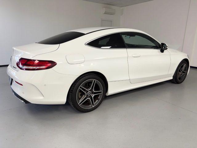 MERCEDES-BENZ C 220 d 4Matic Coupé Premium AMG Line