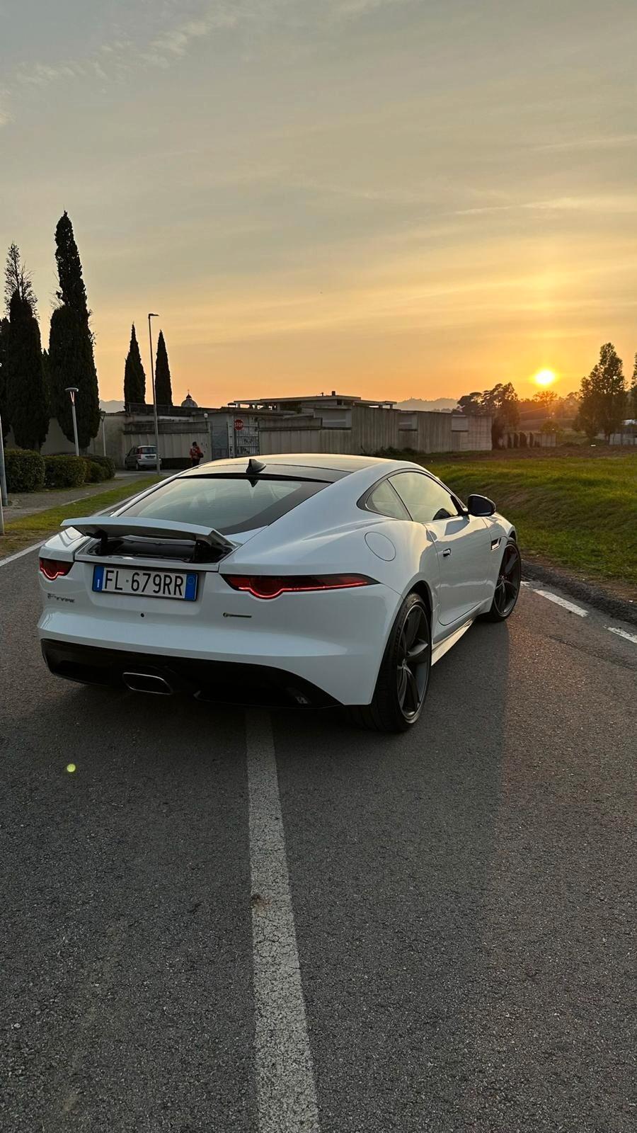 Jaguar F-Type 2.0 aut. Convertibile R-Dynamic