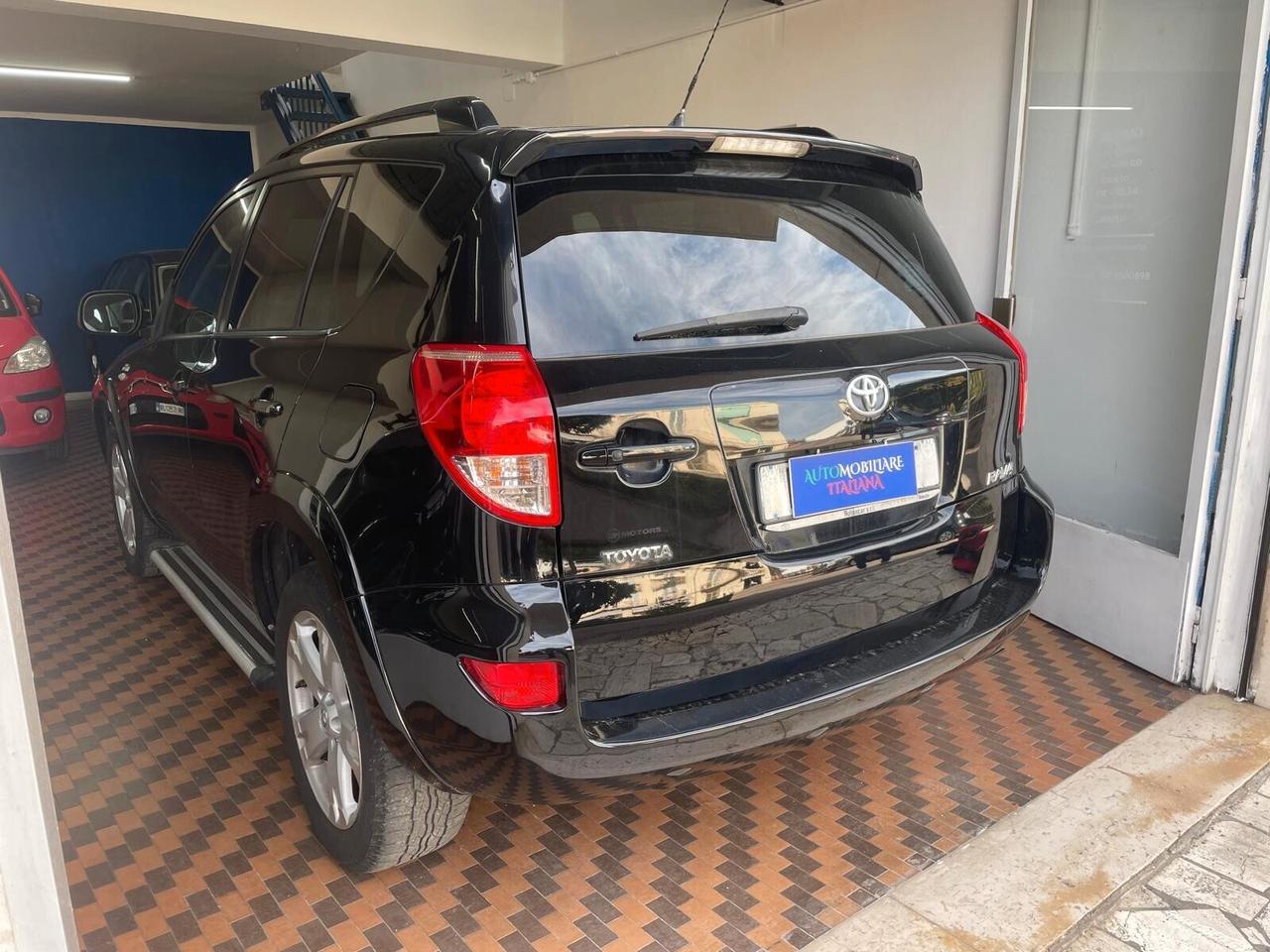 Toyota RAV 4 RAV4 2.2 D-4D 177 CV Luxury