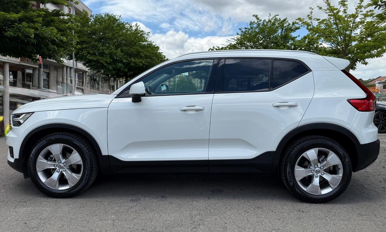 Volvo XC40 D3 150CV Momentum Pro Geartronic