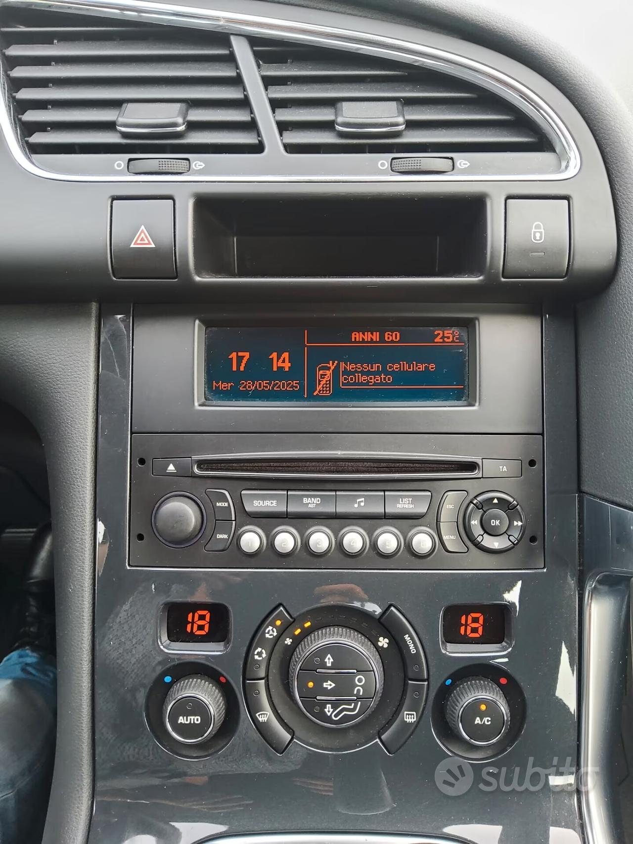 Peugeot 3008 1.6 e-HDi 112CV cambio robotizzato S.&S. Business
