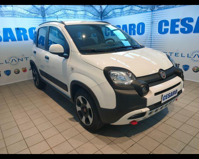 FIAT New Panda 1.0 firefly hybrid Cross s&s 70cv 5p.ti