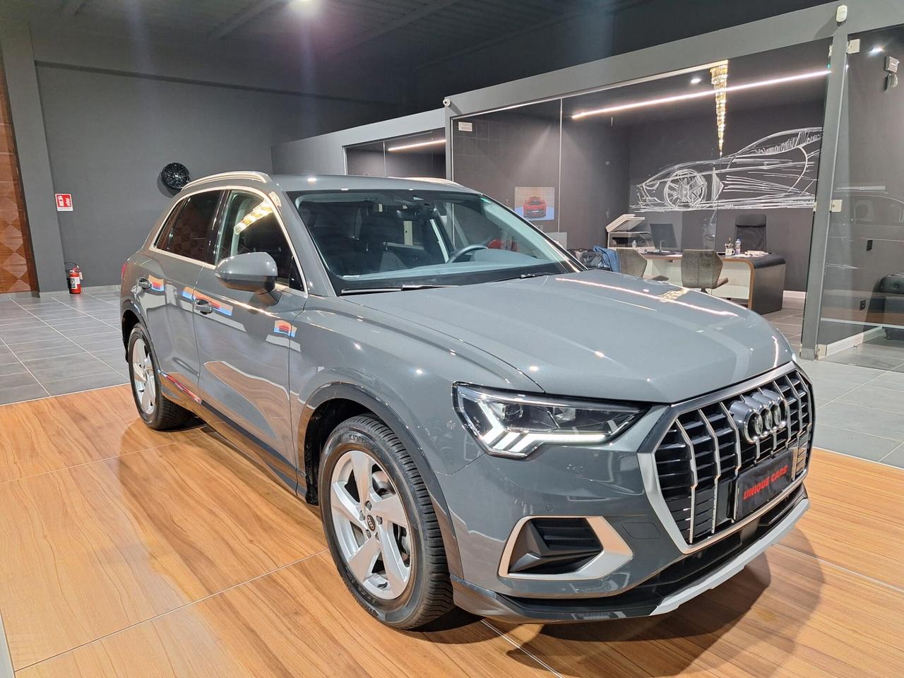 Audi Q3 35 TDI S tronic Business Advanced