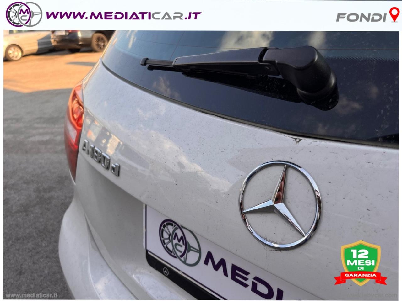 MERCEDES-BENZ A 180 d Premium