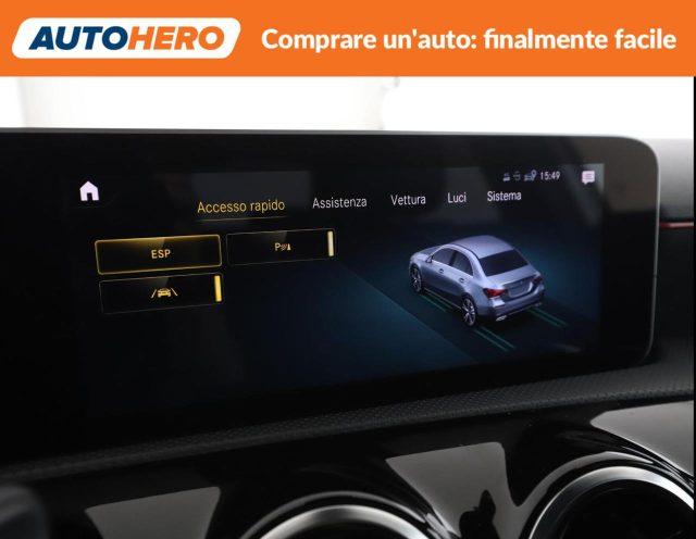 MERCEDES-BENZ A 200 Premium