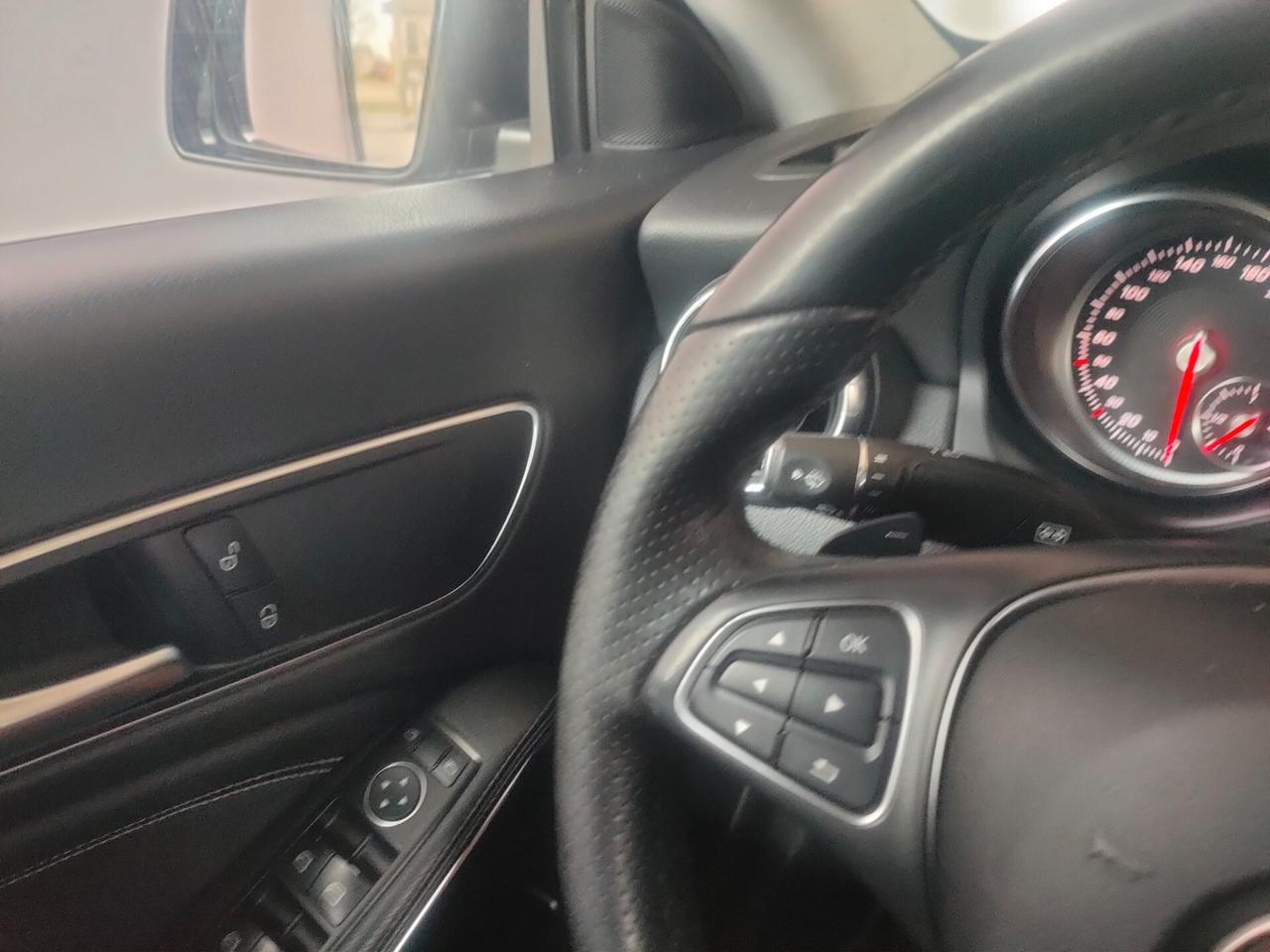 Mercedes-benz CLA 200 d 4Matic Automatic Sport neopatentati