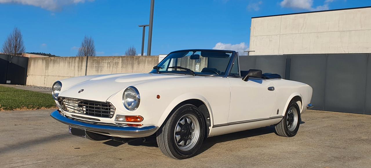 Fiat 124 Spider Spider