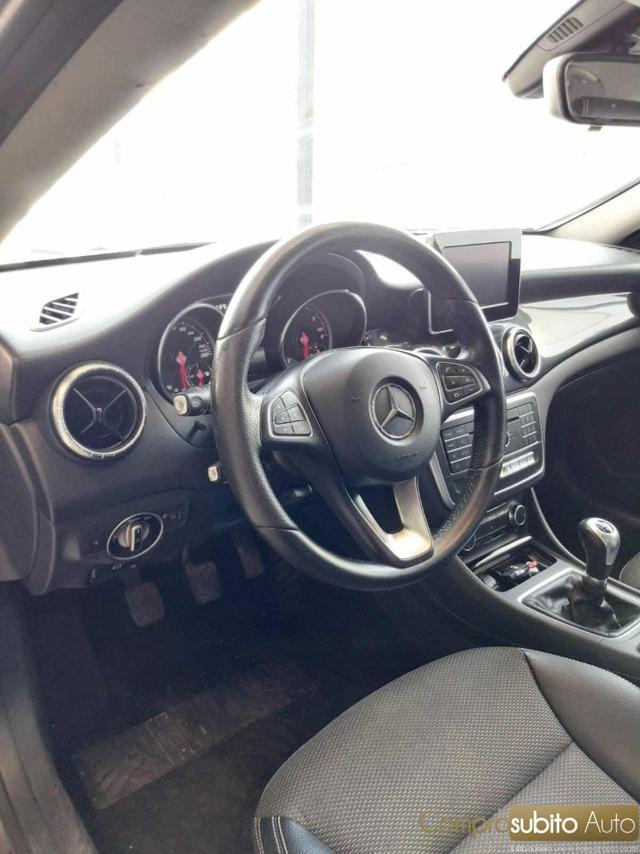 MERCEDES-BENZ CLA 180 d Automatic (Garanzia 12 Mesi)