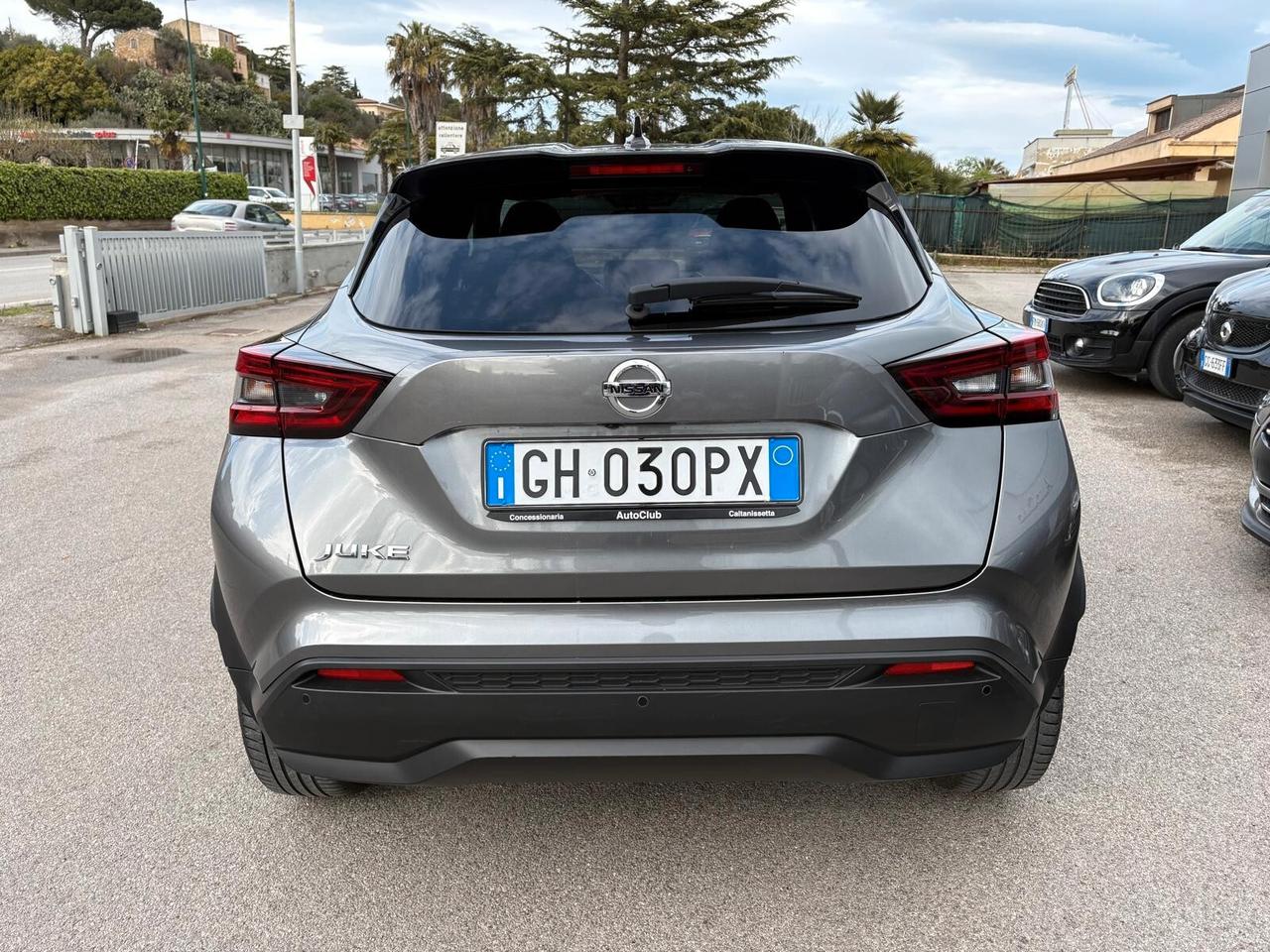 Nissan Juke 1.0 DIG-T 114 CV N-Connecta