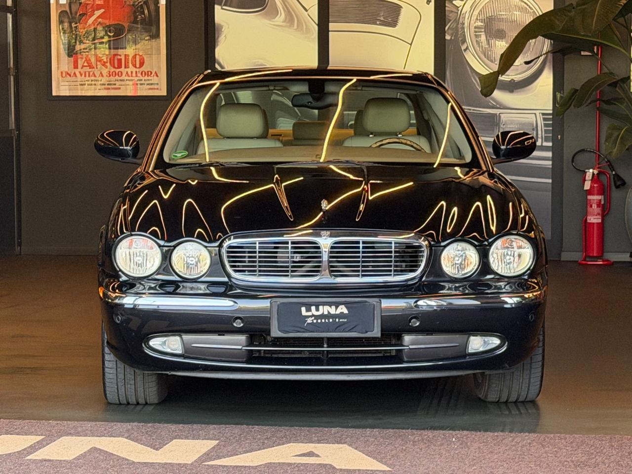 Jaguar XJ 4.2 V8 cat Executive