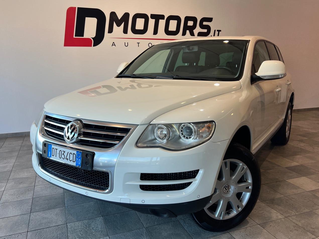 Volkswagen Touareg 2.5 tdi R5 Executive dpf FL