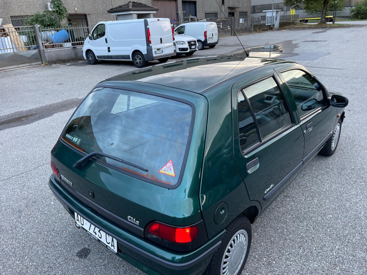 Renault Clio 1.2i cat 5p Oasis impecabile uni prop