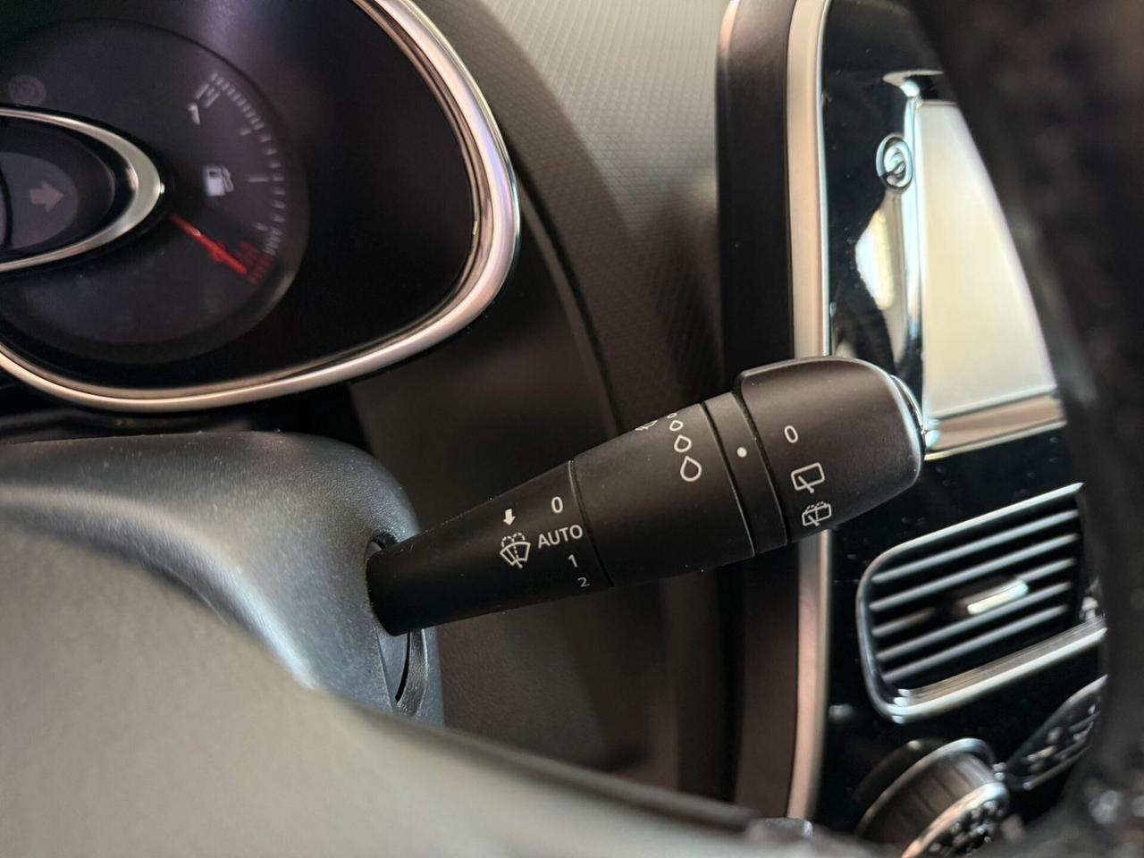 Renault Clio IV 2017 0.9 tce energy Intens 90cv