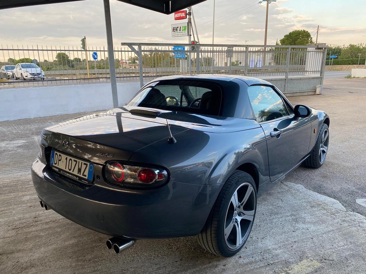 Mazda MX-5 Roadster Coupé 1.8L Fire