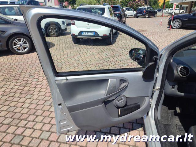 TOYOTA Aygo 1.0 Now Connect NEOPATENTATI