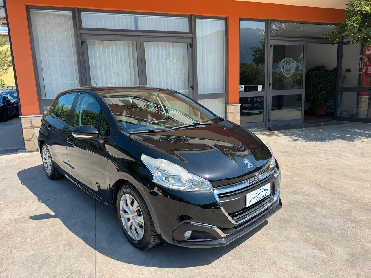 Peugeot 208 Peugeut BlueHDi 75 5 porte Allure