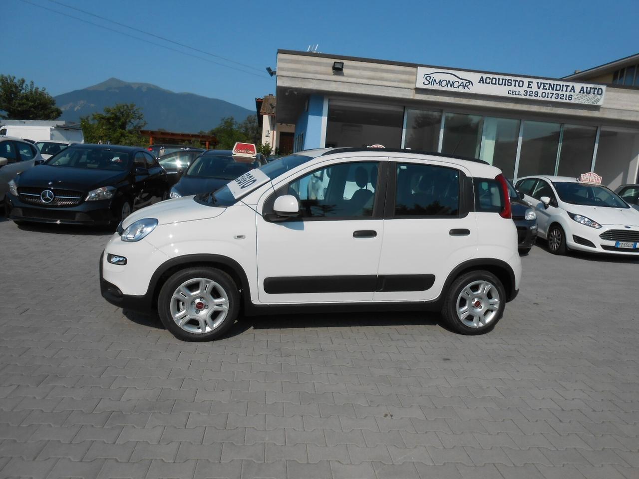 Fiat Panda 1.0 S&S Hybrid City Life (NOLEGGIO)