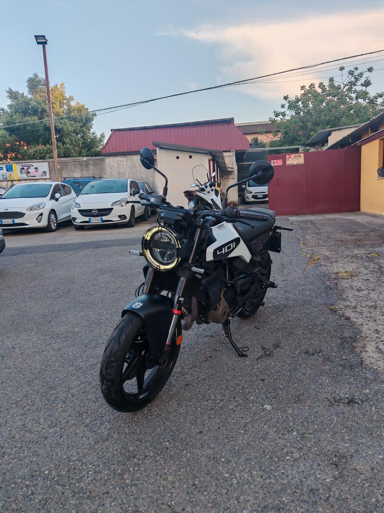 Husqvarna 401 vitpilen