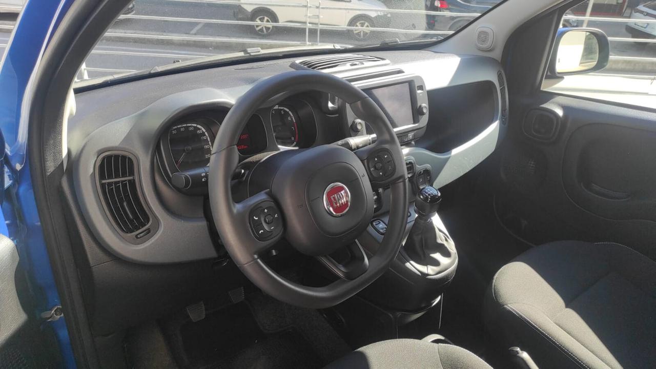 FIAT PANDA CITY CROSS 1.0 IBRIDA 70CV BLU ITALIA