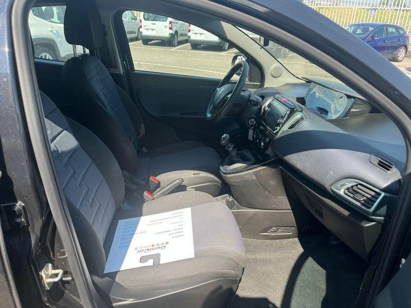 Lancia Ypsilon Ypsilon 1.0 FireFly 5 porte S&S Hybrid Platino