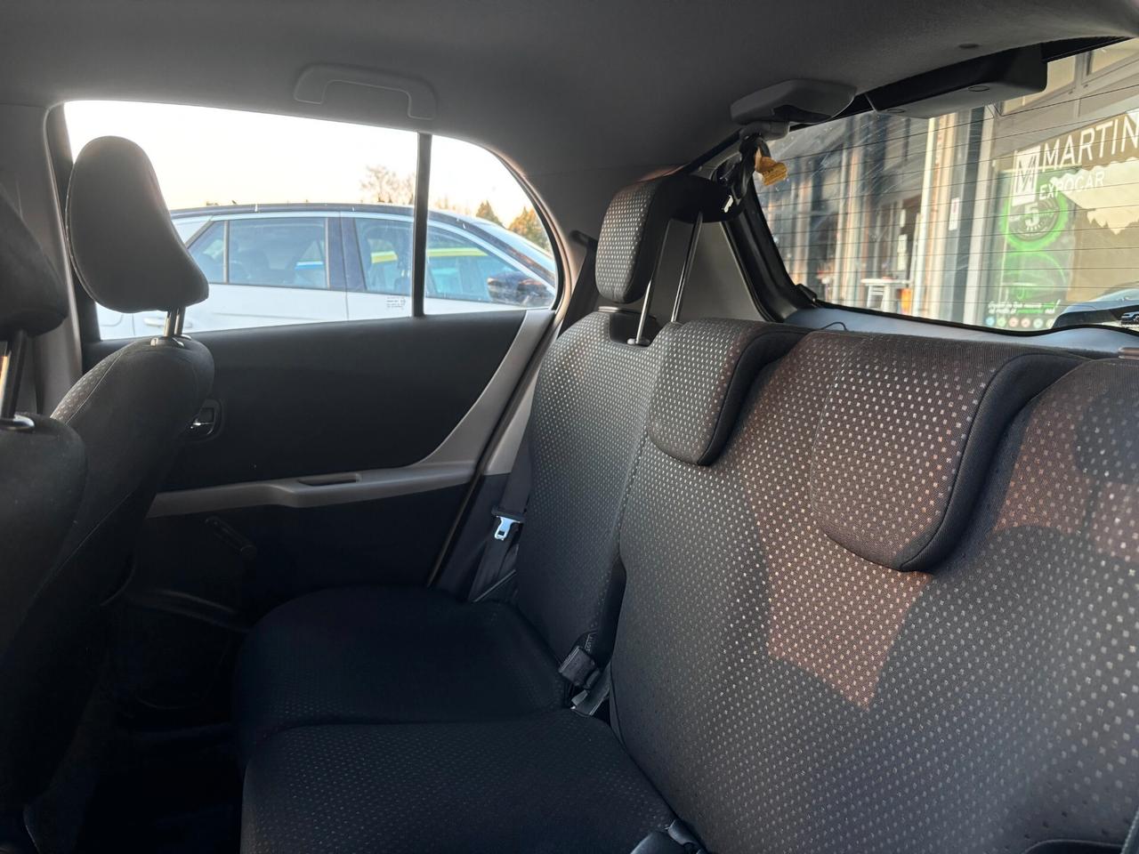 Toyota Yaris 1.0 5 porte