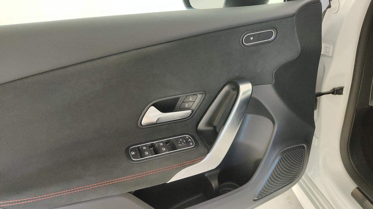Mercedes-Benz A 200 d AMG Line Advanced Plus auto