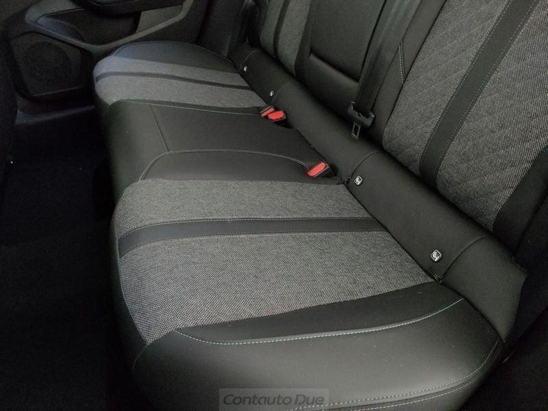 Peugeot 408 408 1.2 puretech Allure Pack s&s 130cv eat8